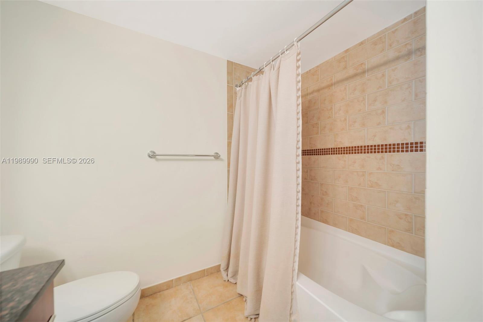 TOSCANO CONDO - Residential