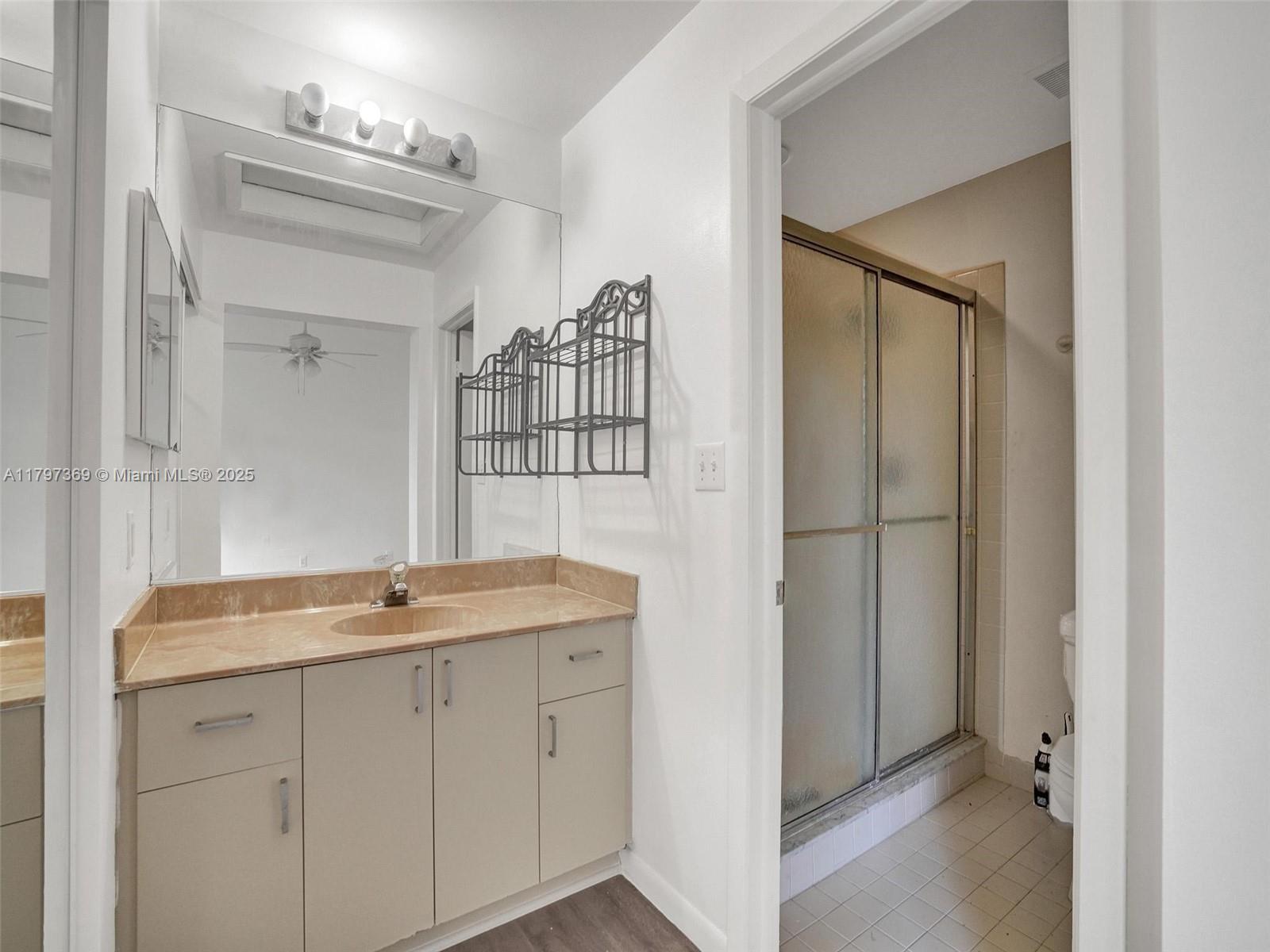 TANGLEWOOD TOWNHOMES SECT - Residential