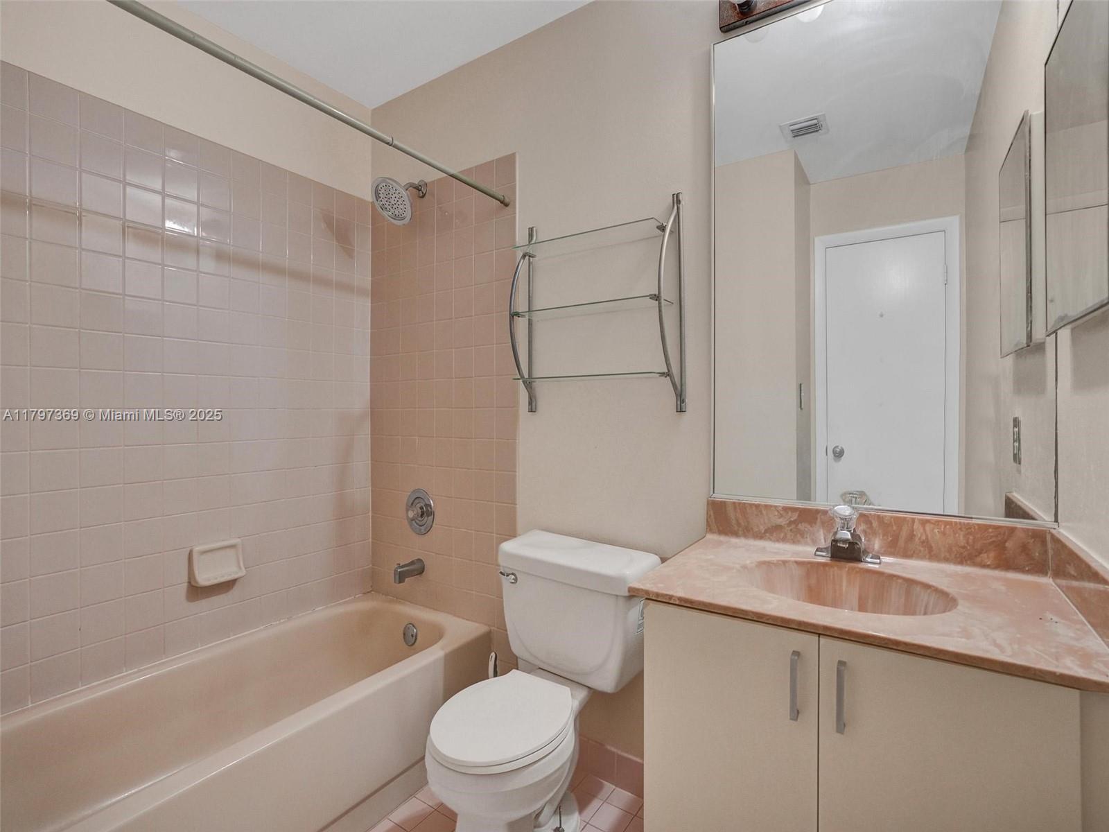TANGLEWOOD TOWNHOMES SECT - Residential