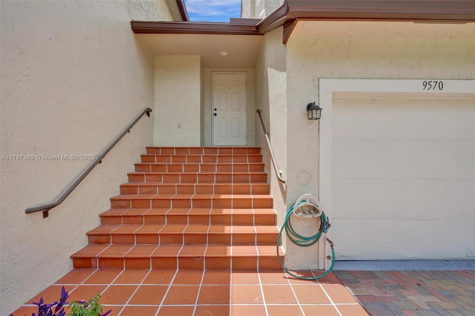 TANGLEWOOD TOWNHOMES SECT - Residential