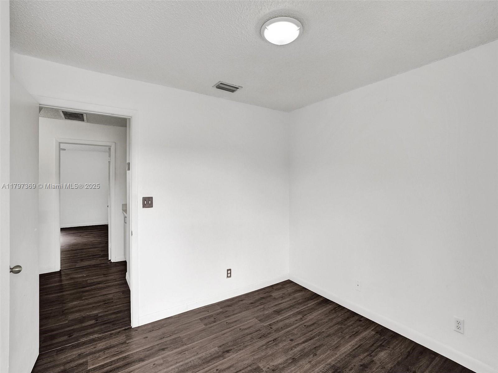 TANGLEWOOD TOWNHOMES SECT - Residential