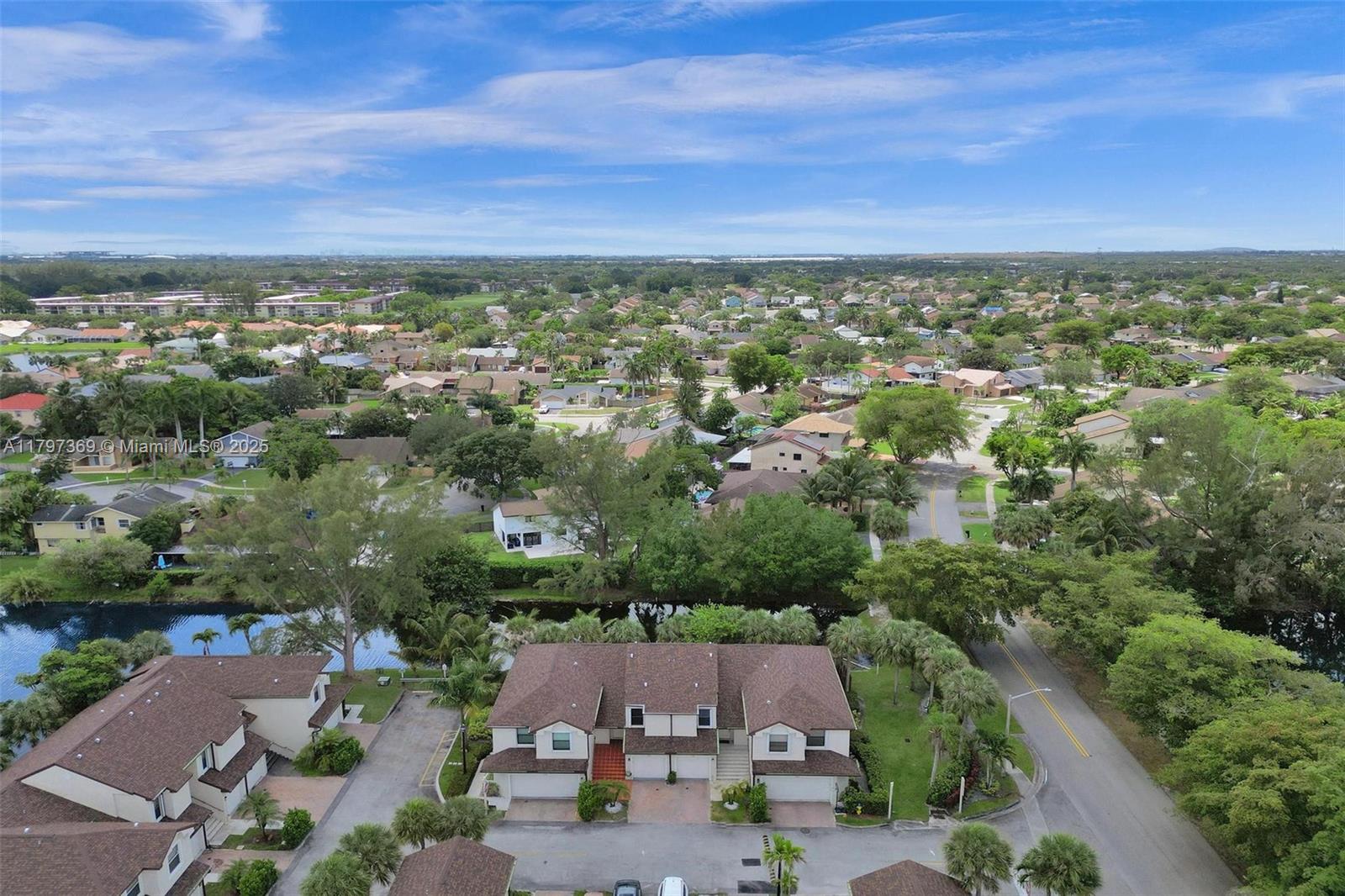 TANGLEWOOD TOWNHOMES SECT - Residential