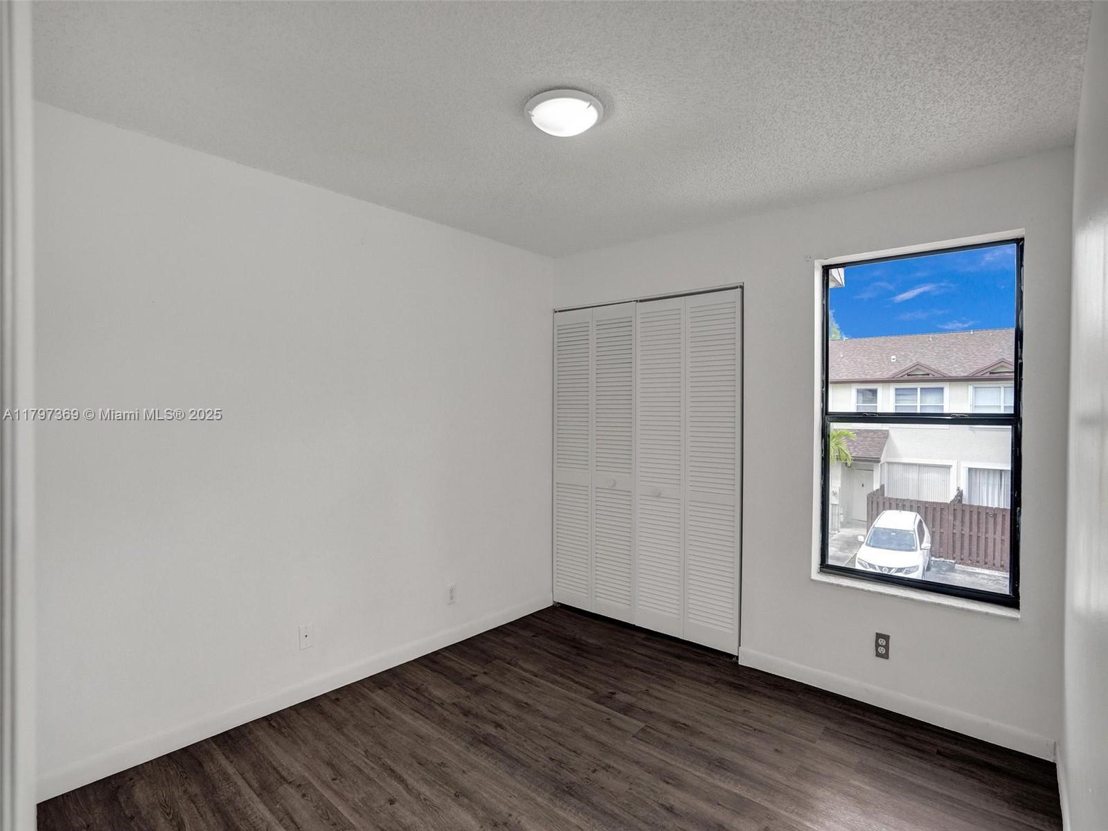 TANGLEWOOD TOWNHOMES SECT - Residential