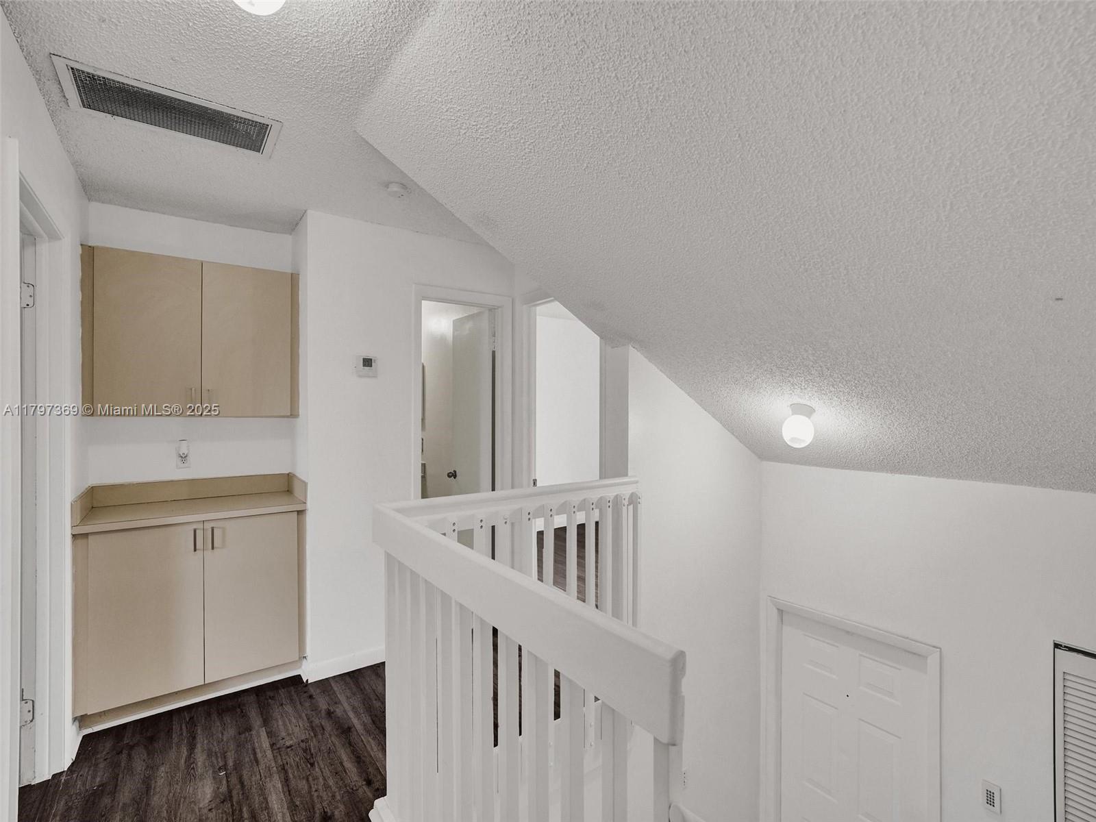 TANGLEWOOD TOWNHOMES SECT - Residential