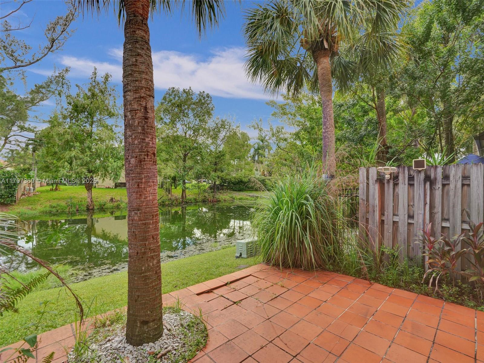 TANGLEWOOD TOWNHOMES SECT - Residential