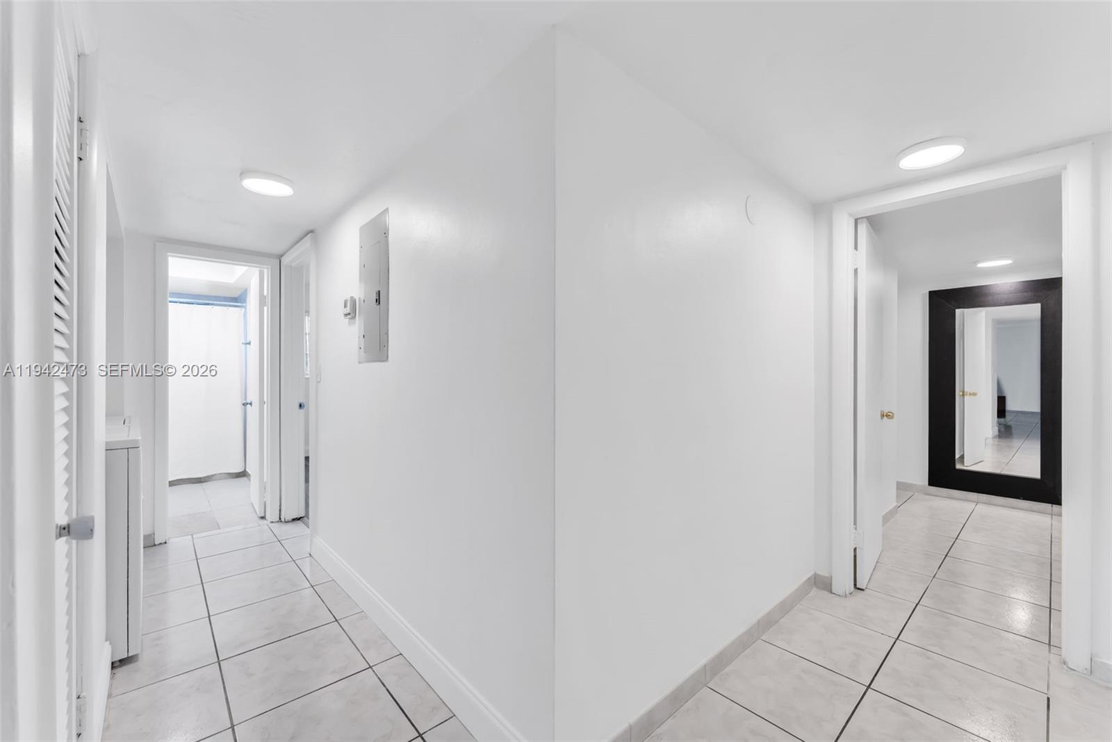 SUTTON HOUSE CONDO - Residential