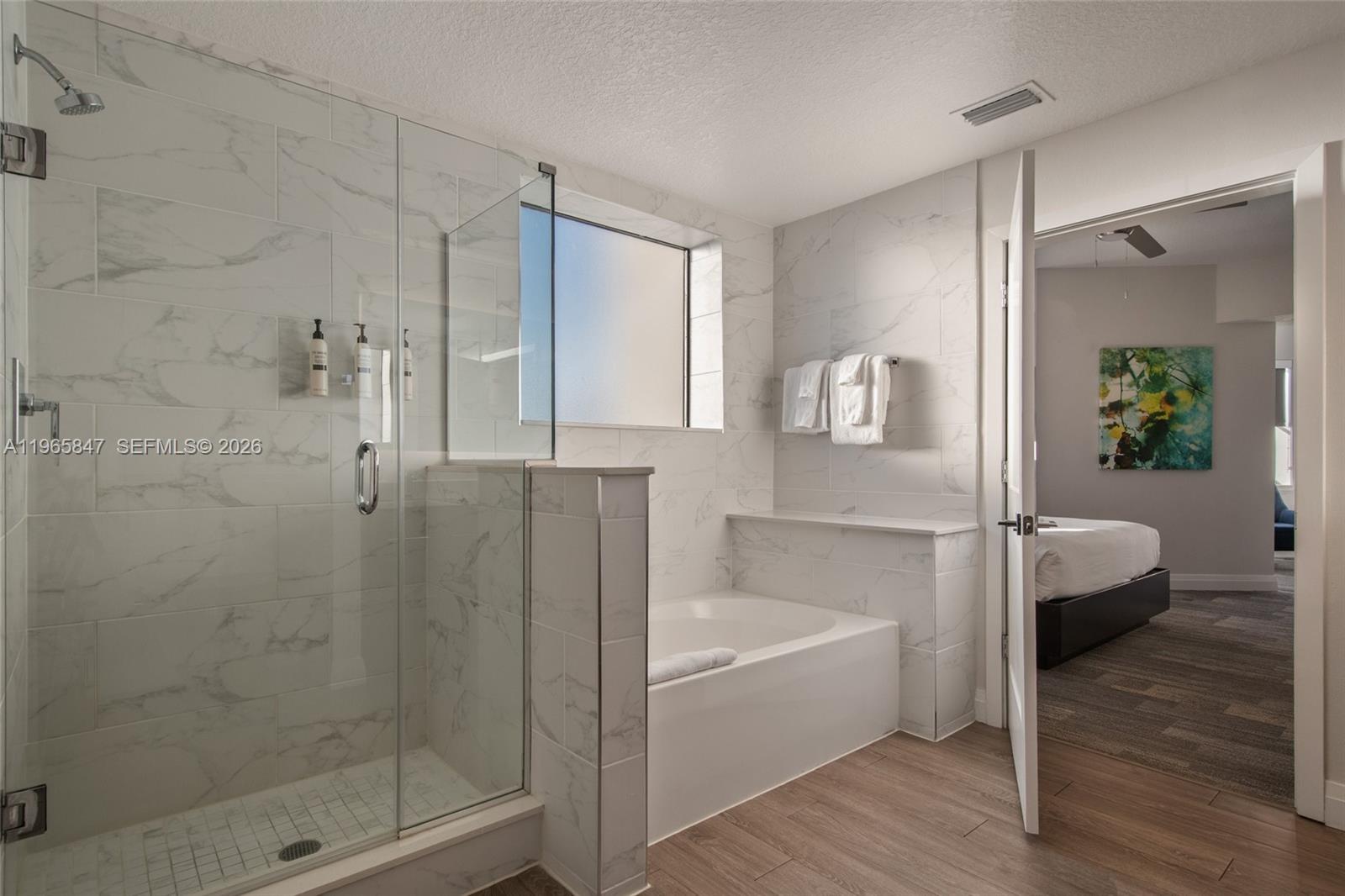 THE GROVE RESORT - Residential