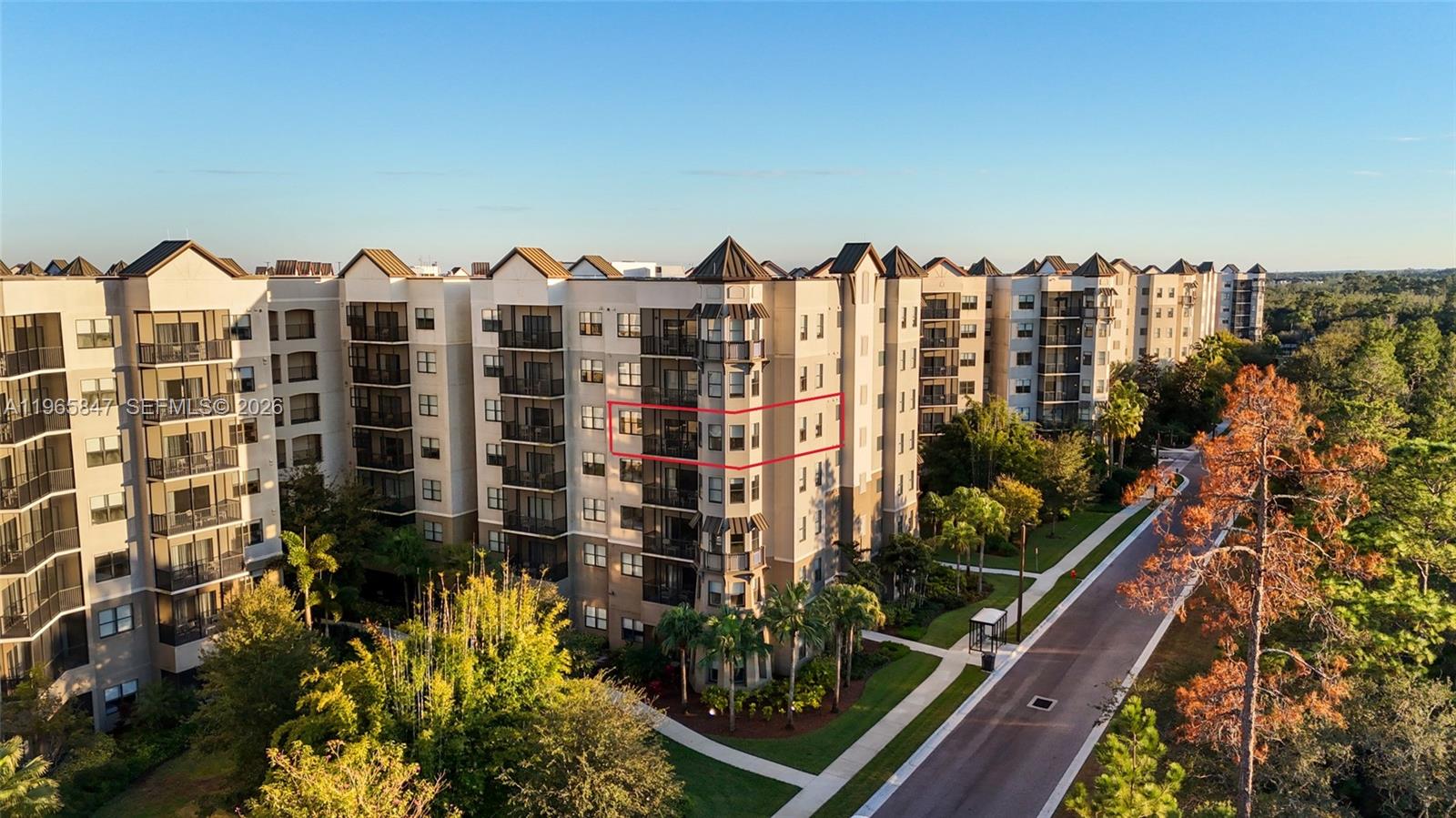 THE GROVE RESORT - Residential
