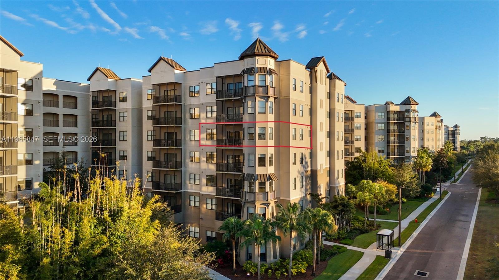 THE GROVE RESORT - Residential