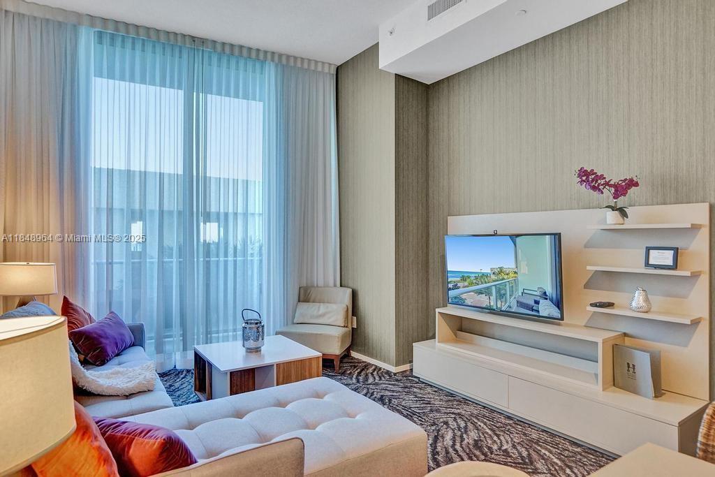 4111 SOUTH OCEAN DRIVE CO - Residential
