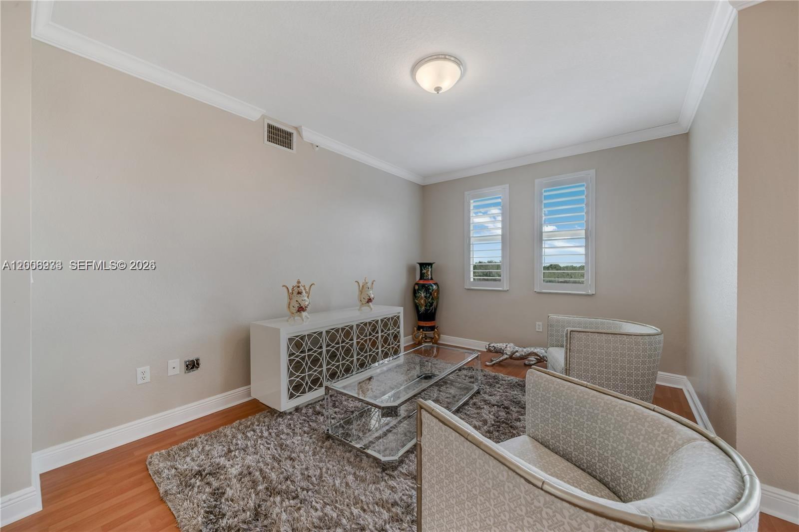 THE GRANDE CONDO - Residential