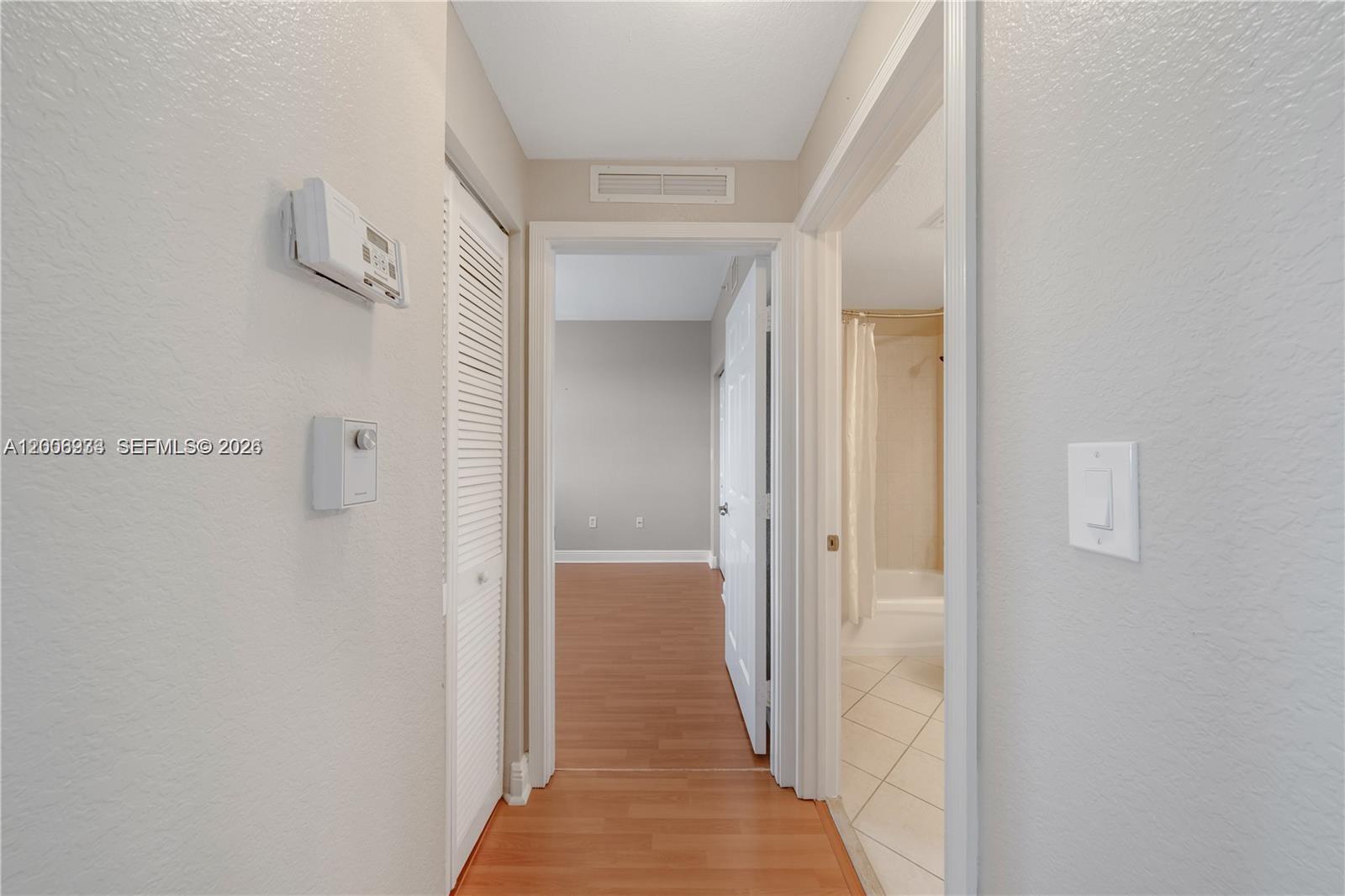 THE GRANDE CONDO - Residential