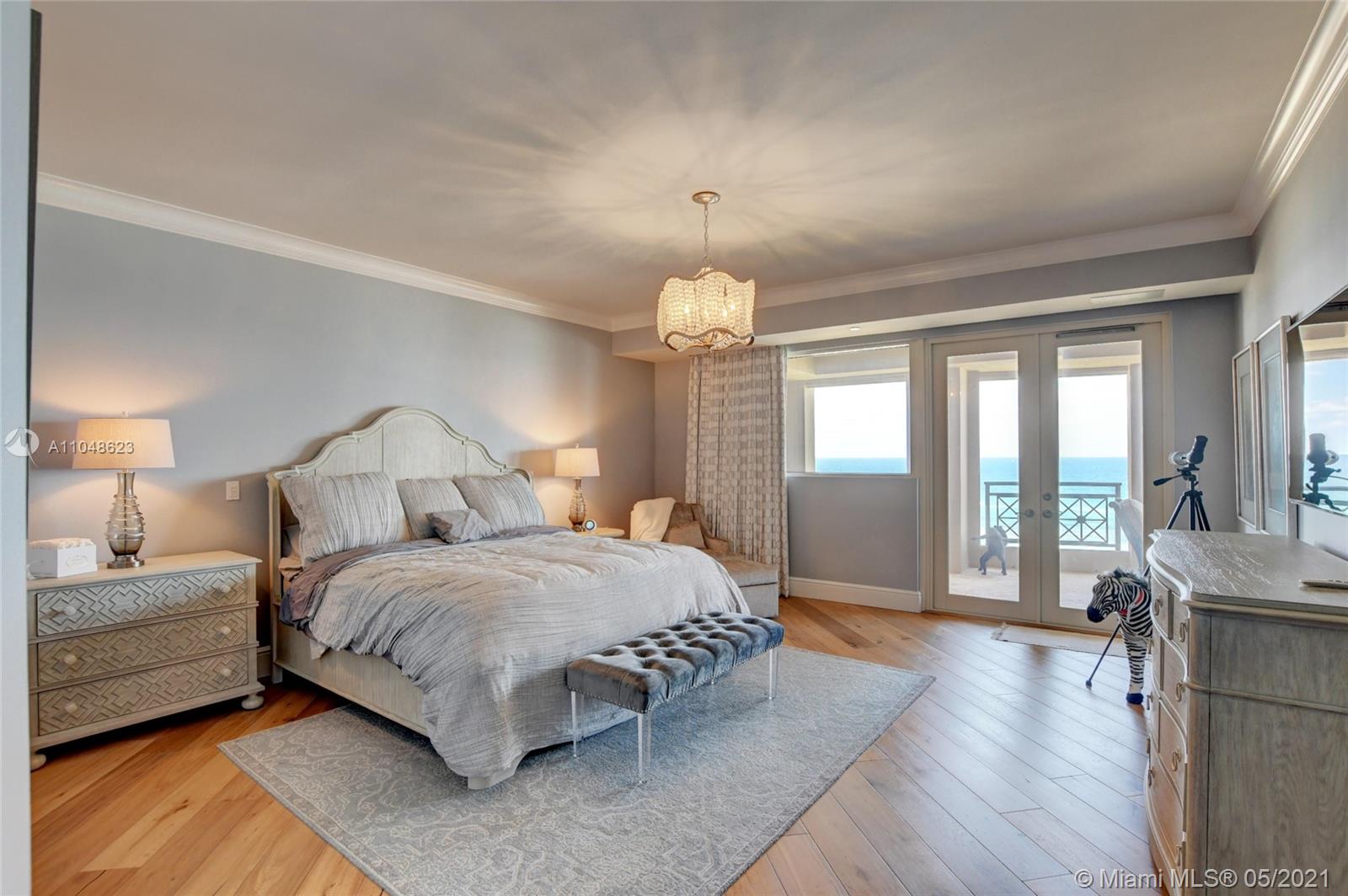 LUXURIA CONDO - Residential