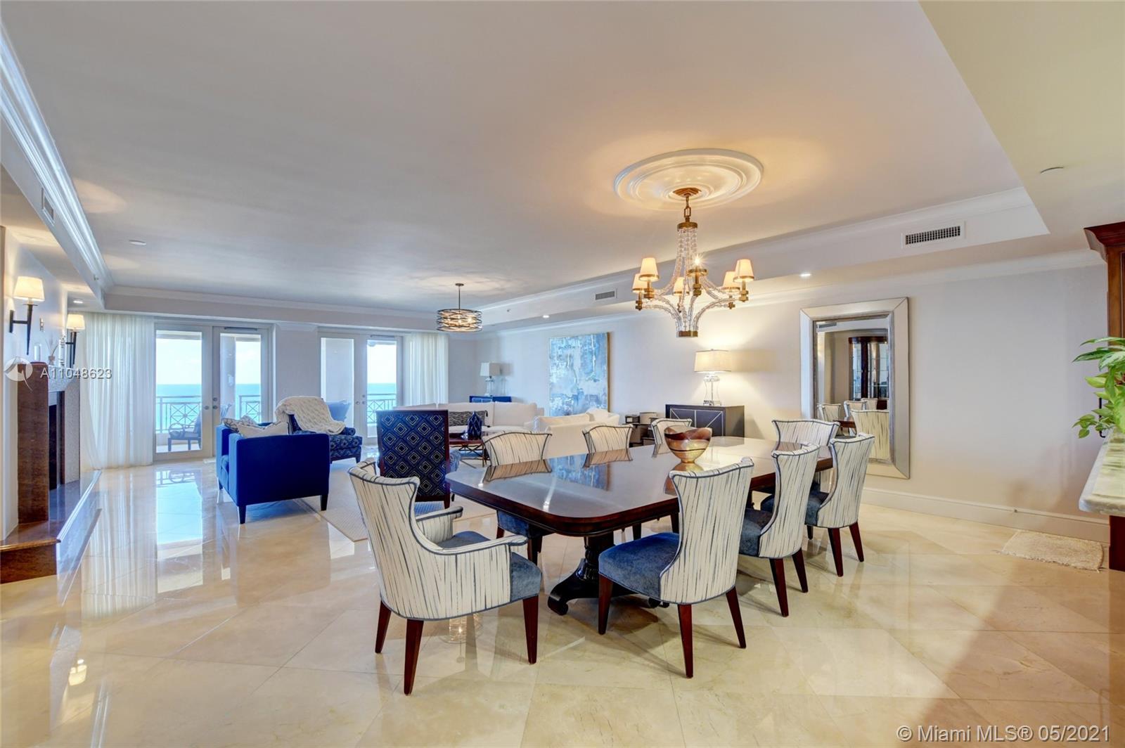 LUXURIA CONDO - Residential