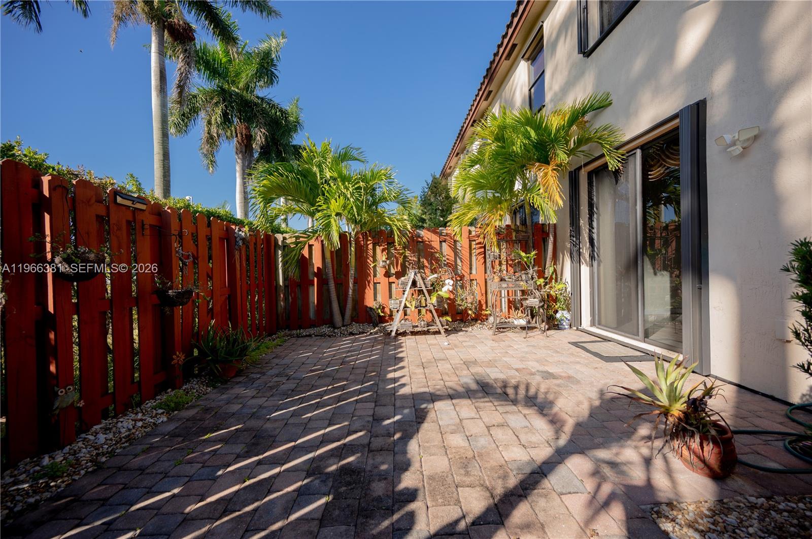 COCO PALM ESTATES - Residential