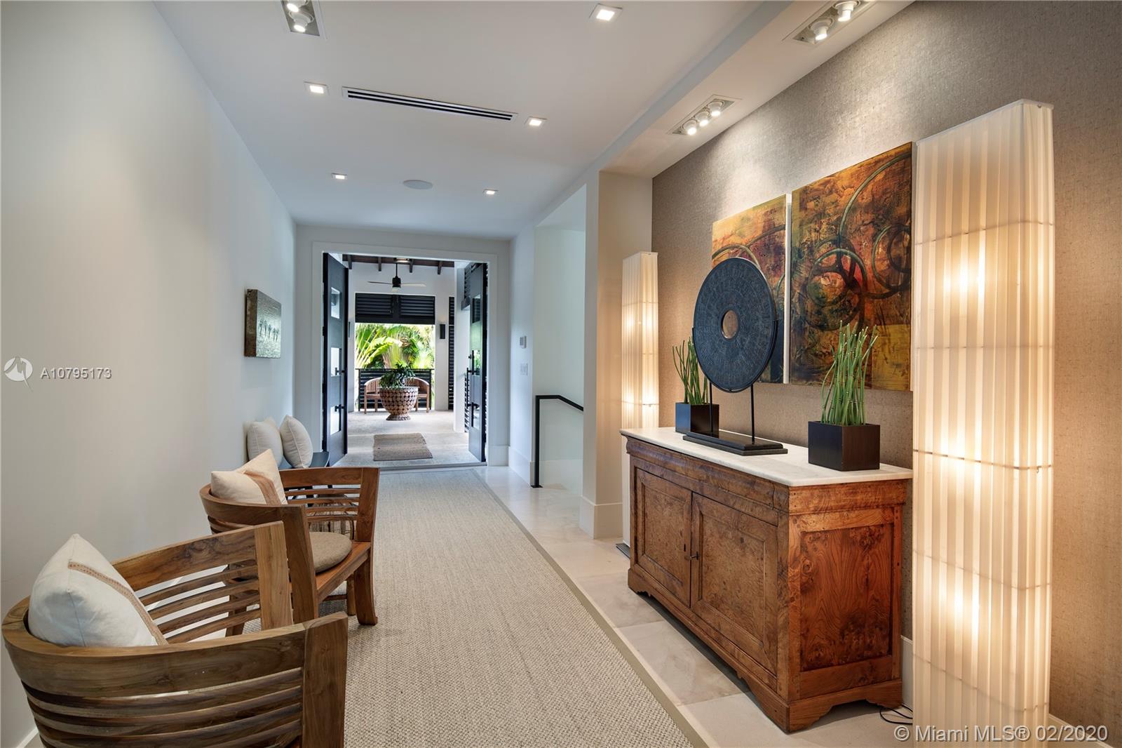 Ponce Gate - Residential