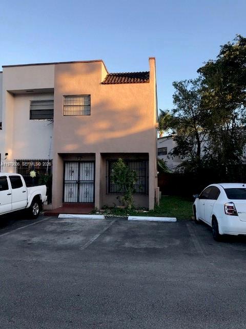LAGUNA GARDENS CONDO - Residential Lease