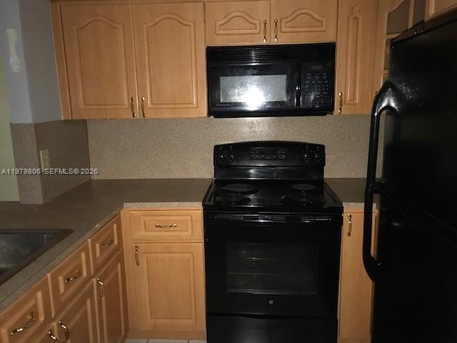 LAGUNA GARDENS CONDO - Residential Lease
