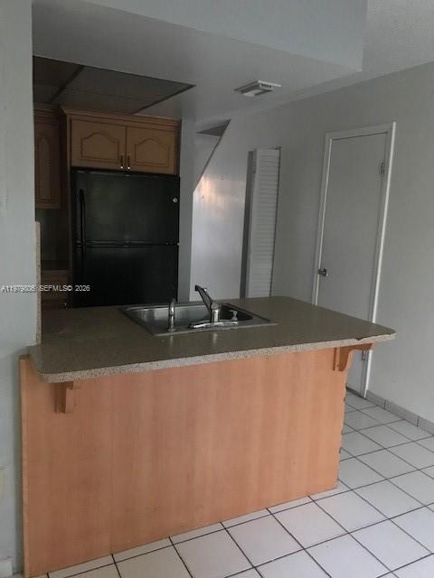 LAGUNA GARDENS CONDO - Residential Lease