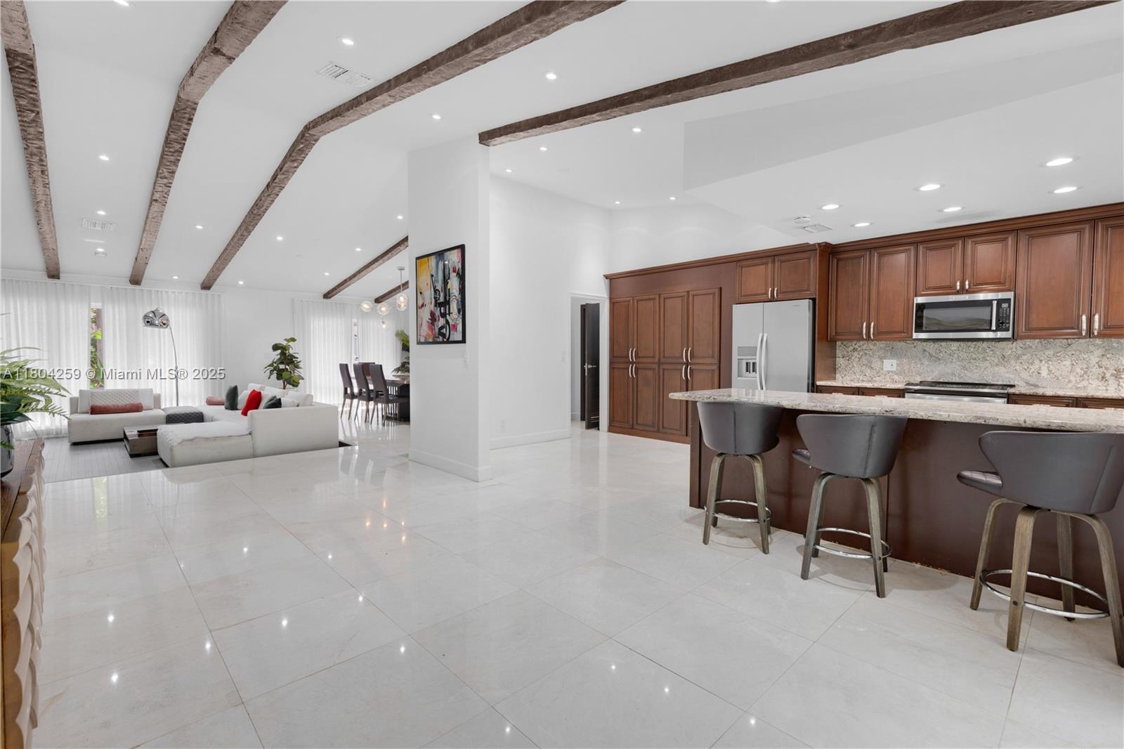 EMERALD HILLS SEC 3 - Residential Lease