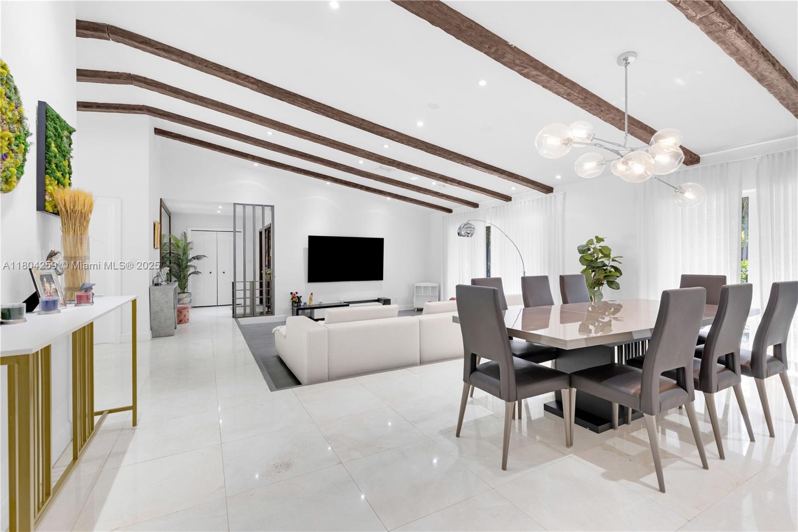 EMERALD HILLS SEC 3 - Residential Lease