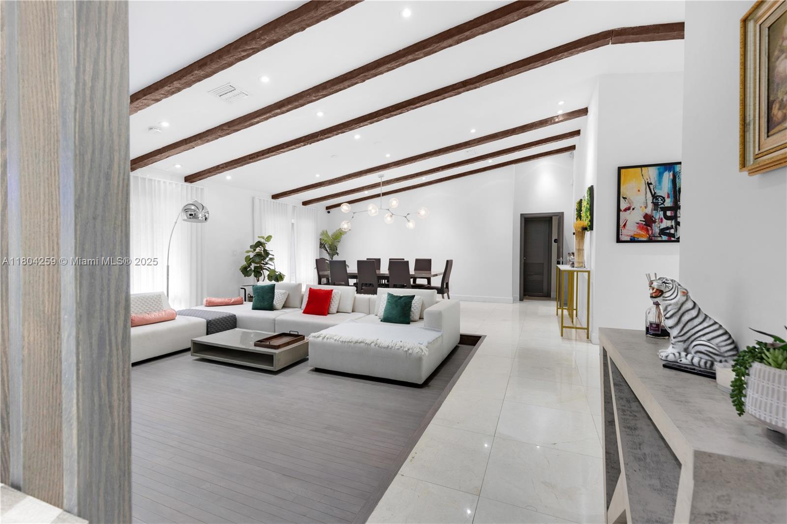 EMERALD HILLS SEC 3 - Residential Lease