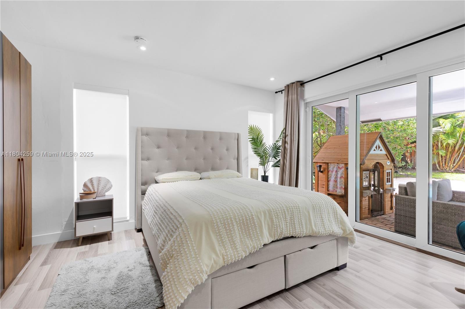 EMERALD HILLS SEC 3 - Residential Lease
