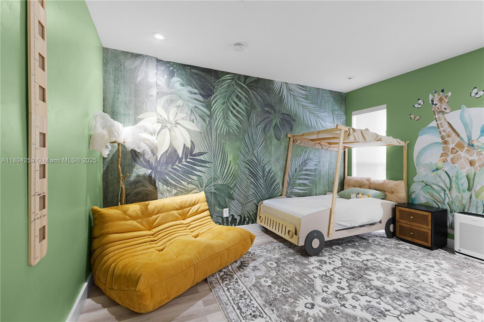 EMERALD HILLS SEC 3 - Residential Lease