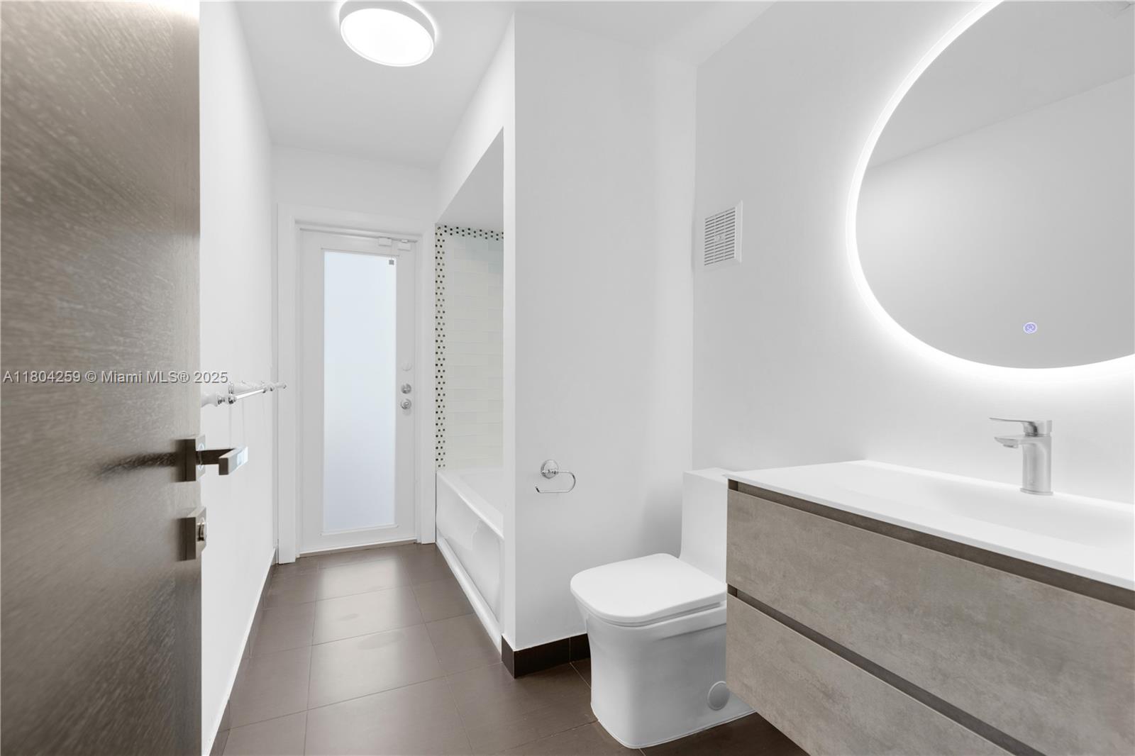 EMERALD HILLS SEC 3 - Residential Lease