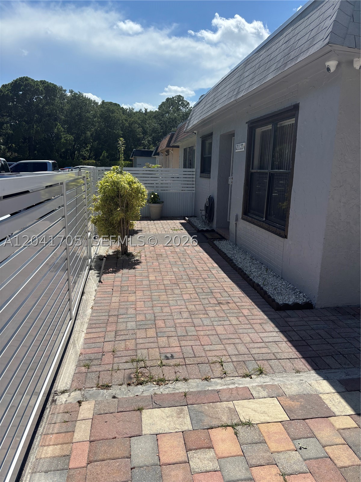 VISTA TOWNHOUSE SEC C - Residential
