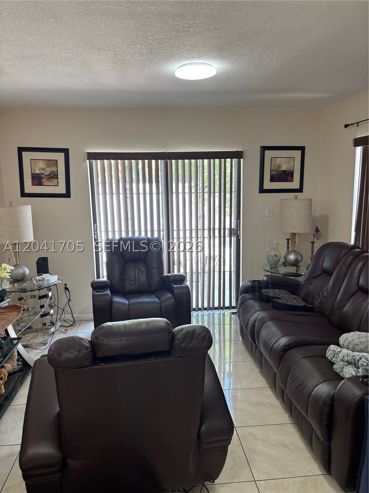 VISTA TOWNHOUSE SEC C - Residential