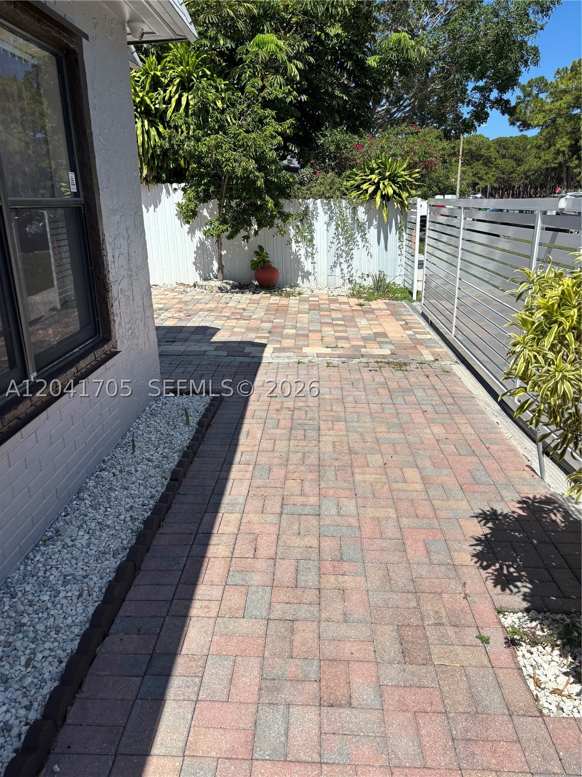 VISTA TOWNHOUSE SEC C - Residential