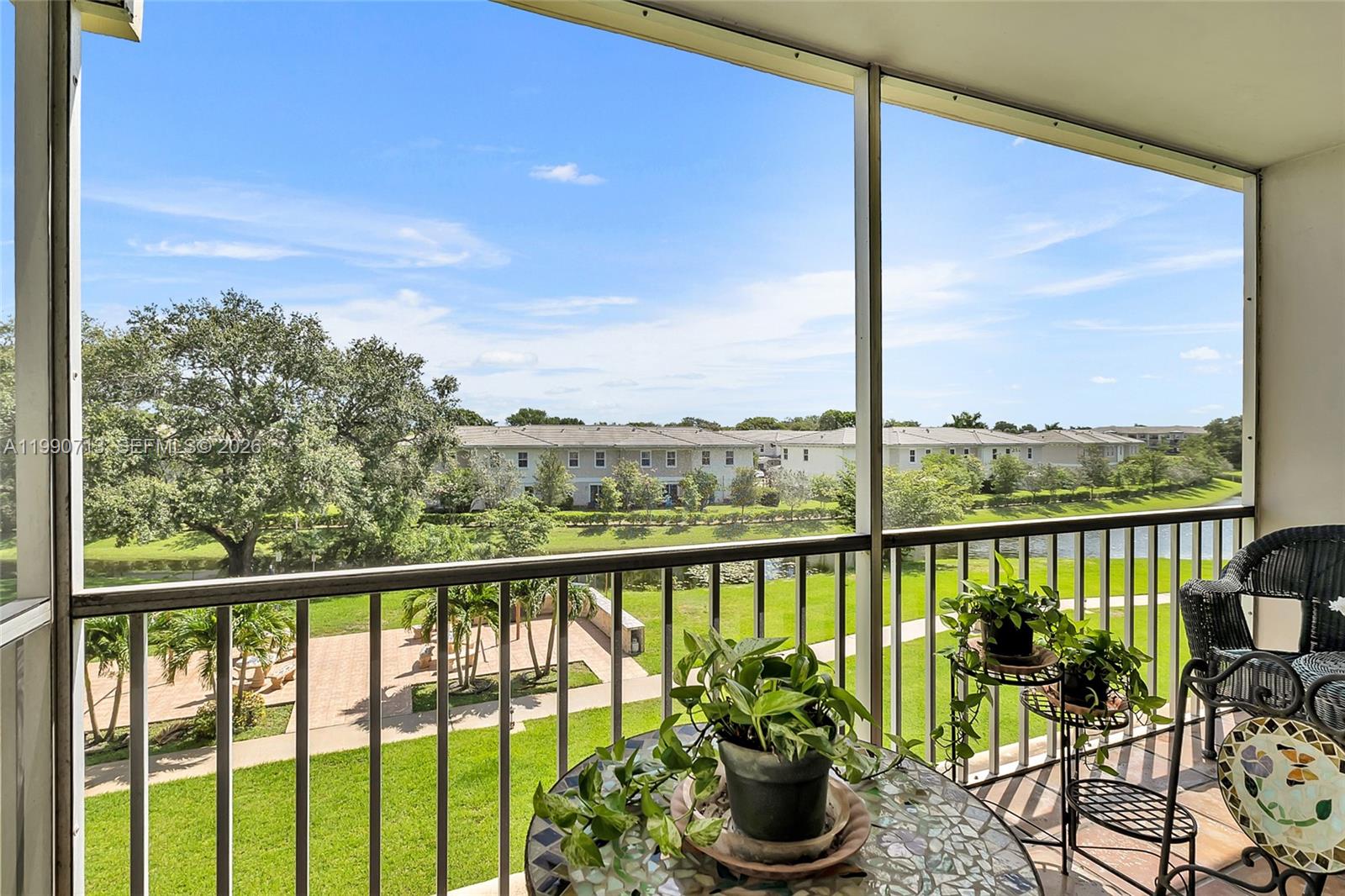 BRIARWOOD CLUB CONDO 2 - Residential