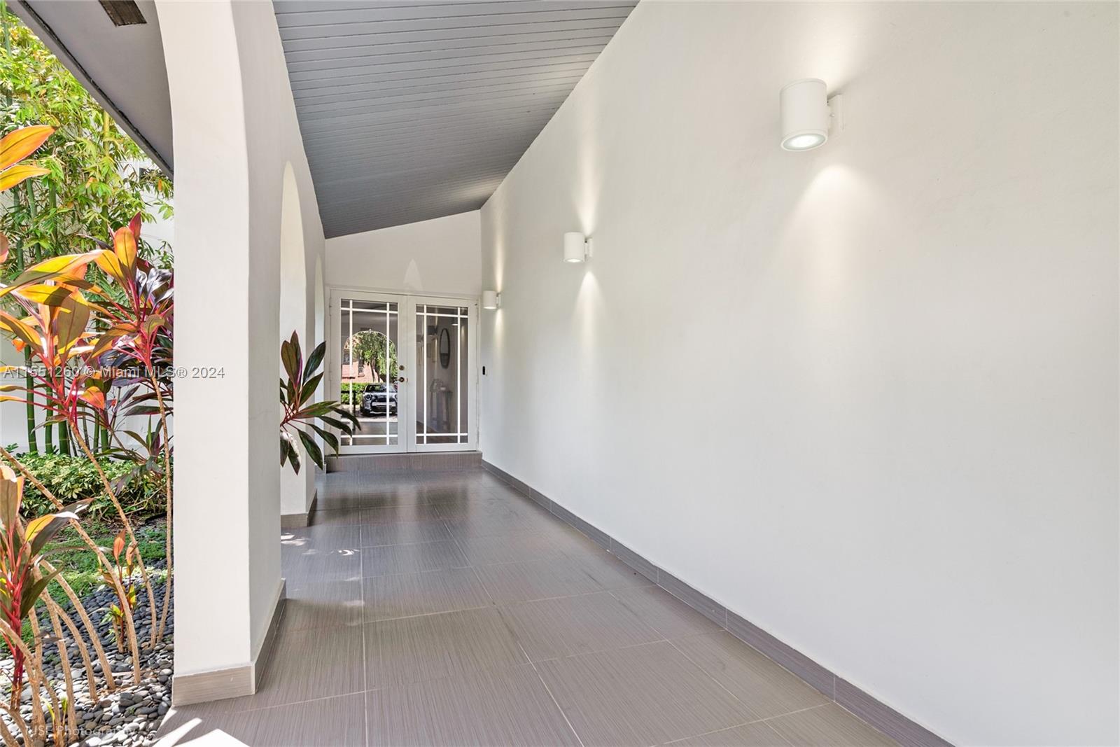 COCONUT GROVE SEC 1-CORAL - Residential