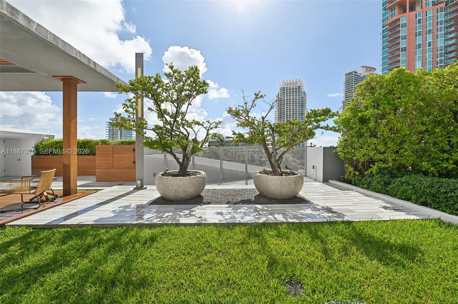 MAREA CONDO - Residential