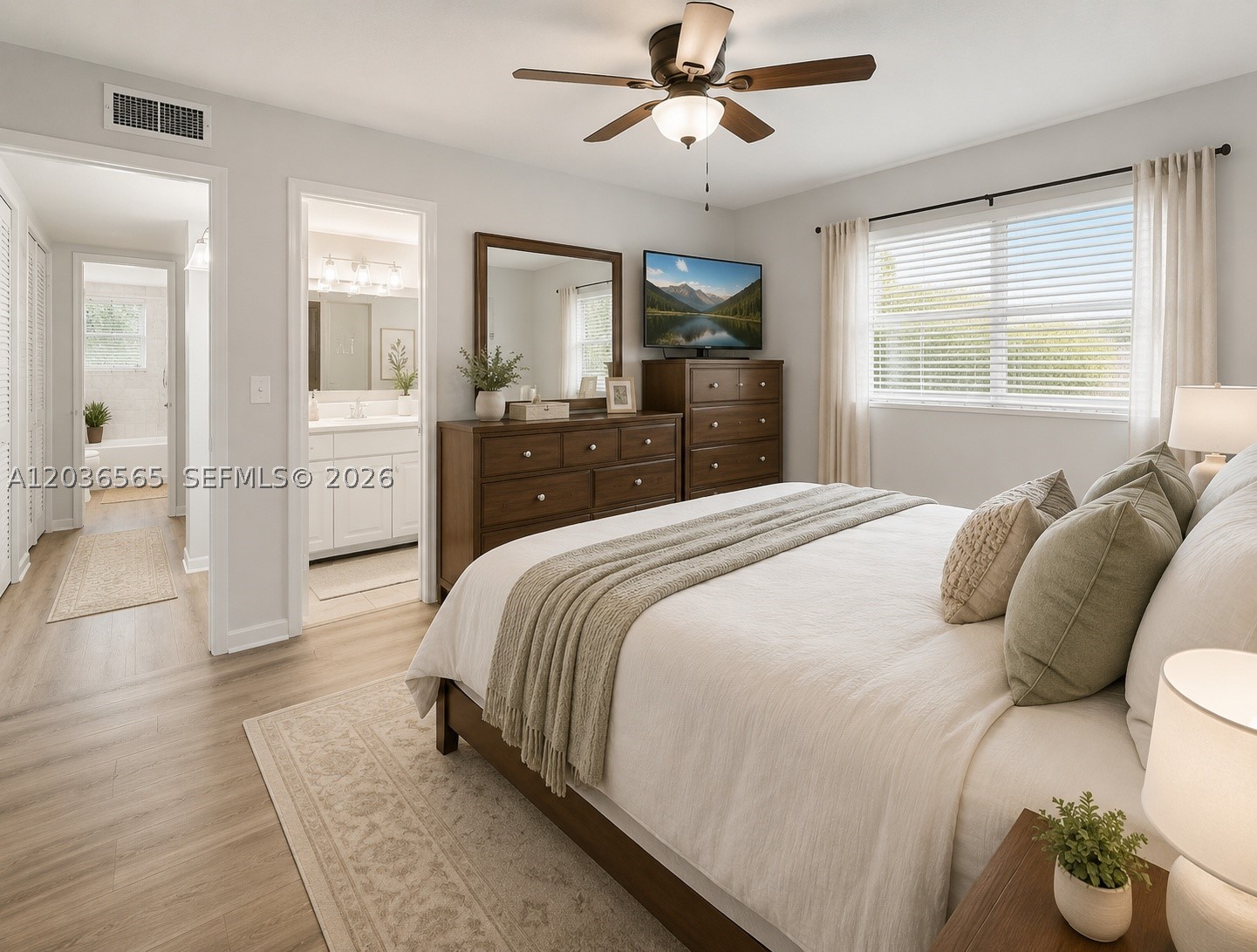 FOUR SEA SUNS CONDO - Residential Lease