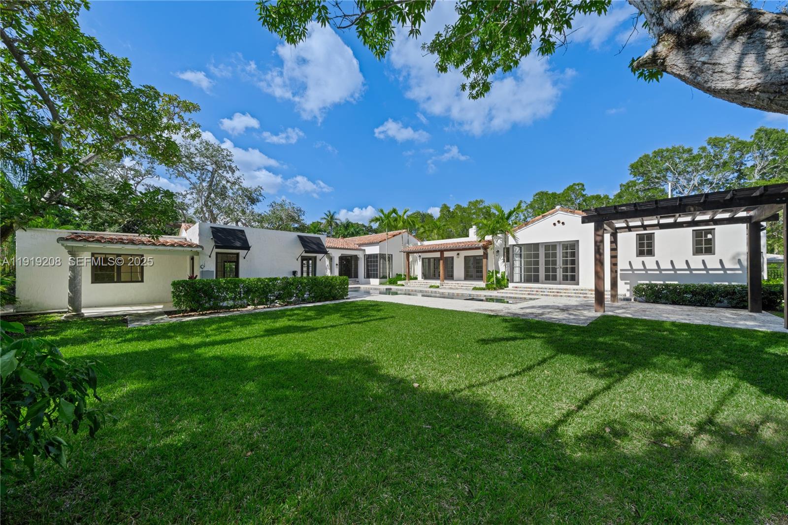 CORAL GABLES SEC E - Residential