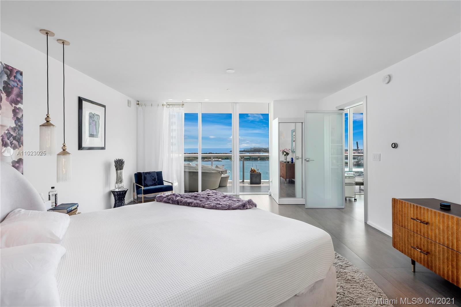 ICON CONDO - Residential