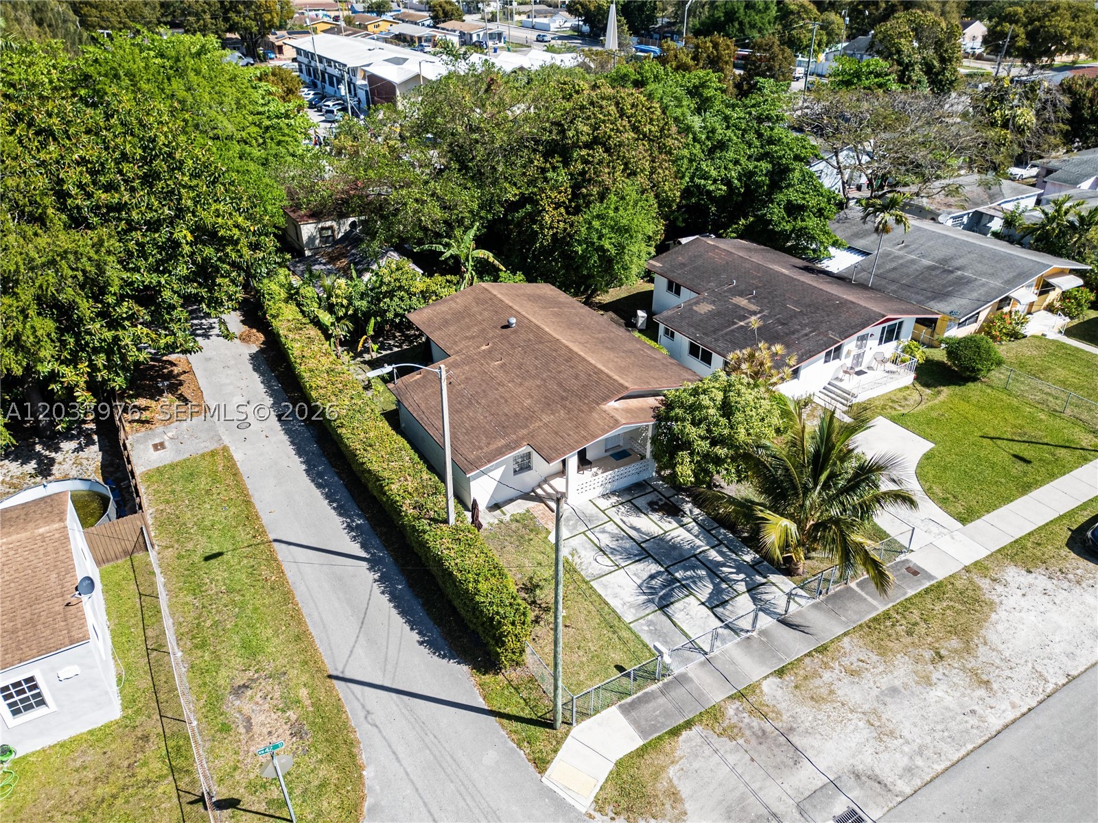 N MIAMI ESTATES - Residential