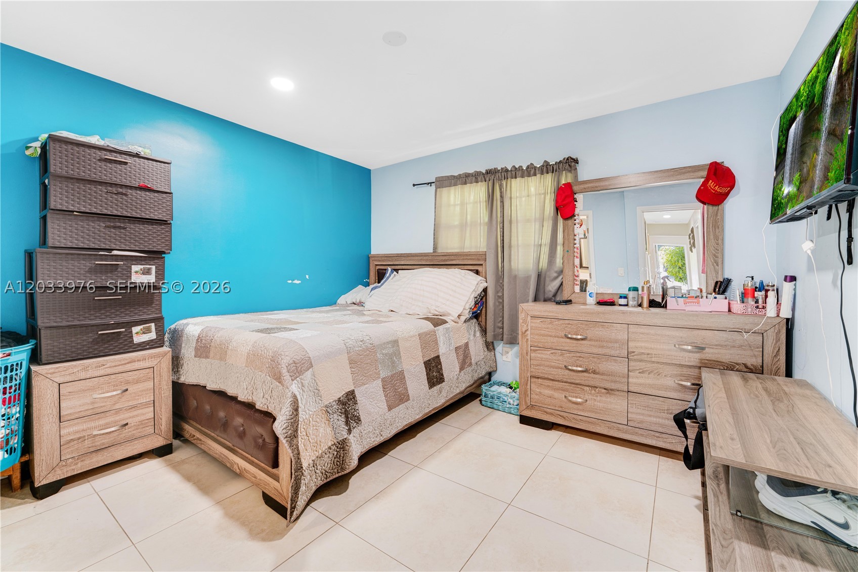 N MIAMI ESTATES - Residential
