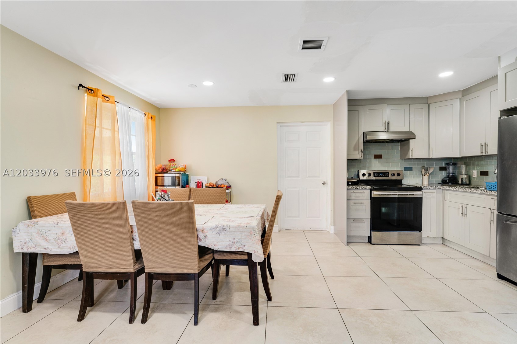 N MIAMI ESTATES - Residential