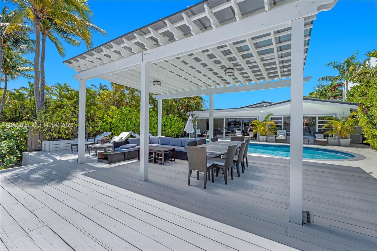 BISCAYNE BEACH-2ND ADDN - Residential