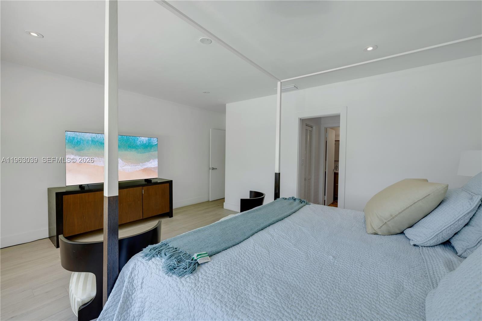 BISCAYNE BEACH-2ND ADDN - Residential