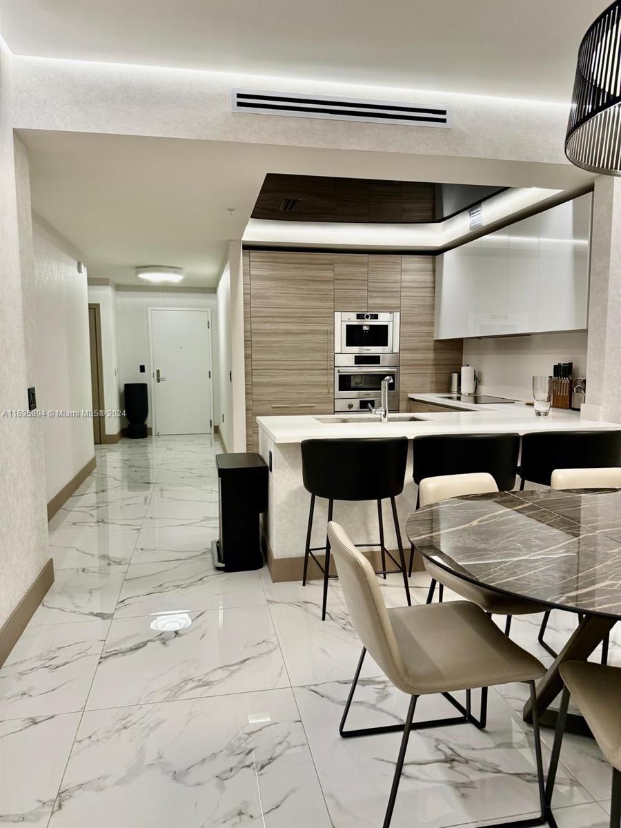 PARQUE TOWERS CONDO - Residential