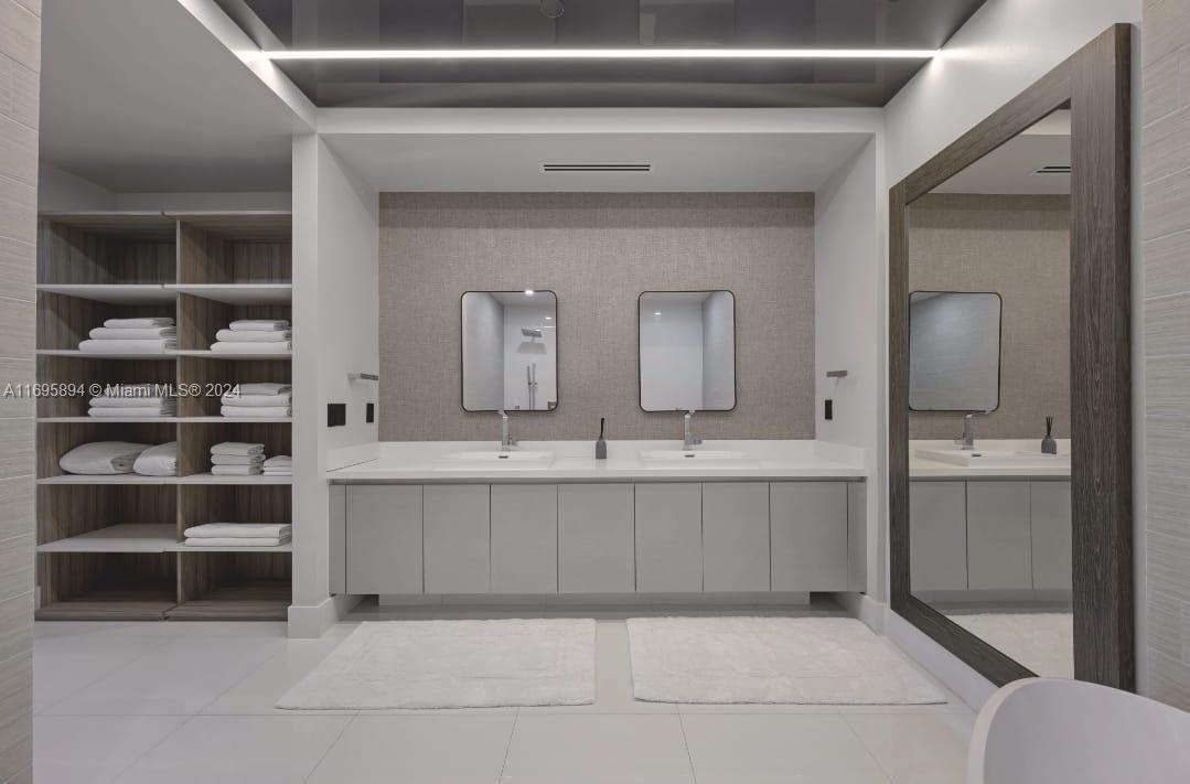 PARQUE TOWERS CONDO - Residential