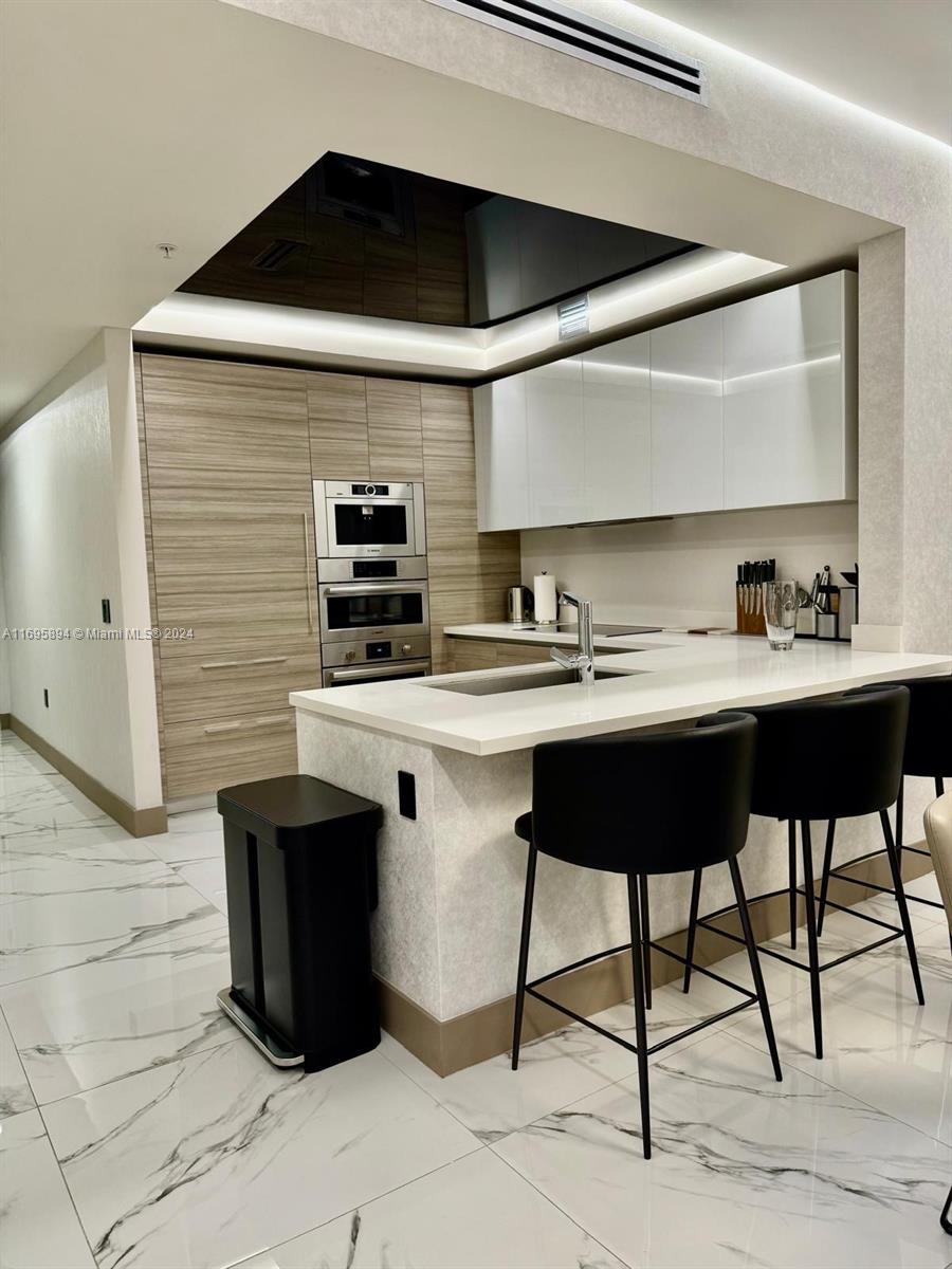 PARQUE TOWERS CONDO - Residential