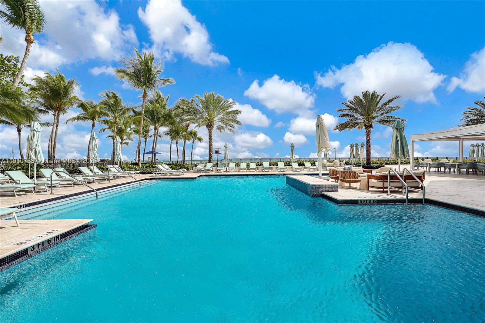 TURNBERRY OCEAN COLONY - Residential
