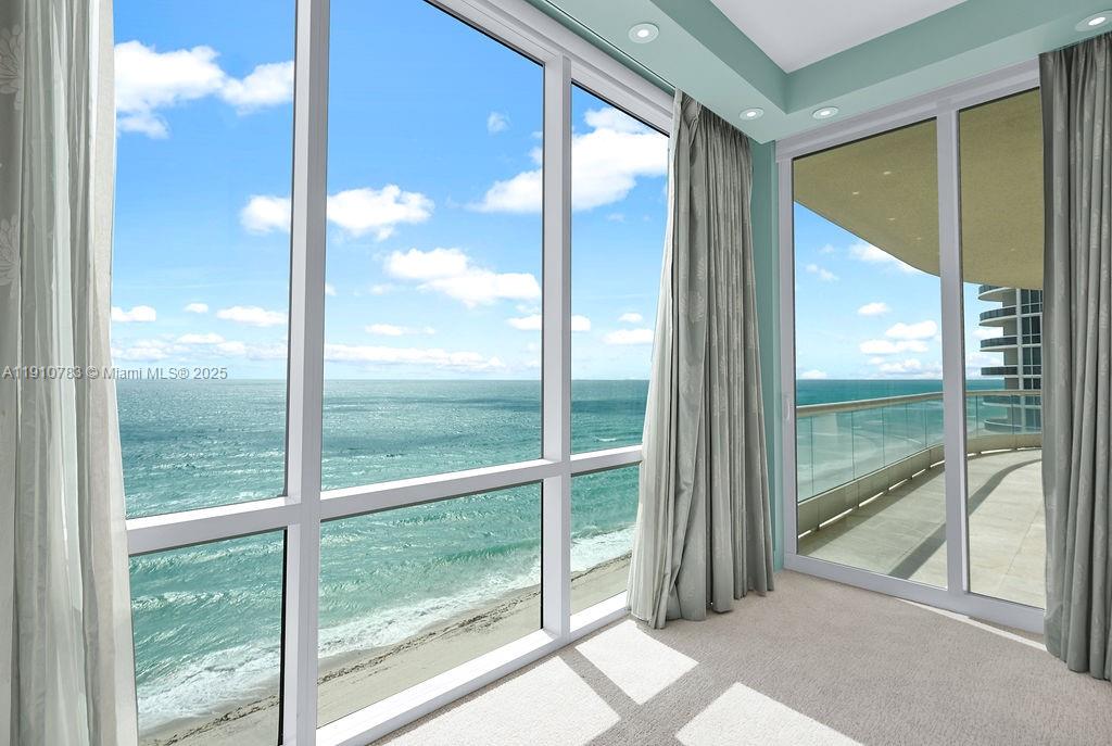 TURNBERRY OCEAN COLONY - Residential