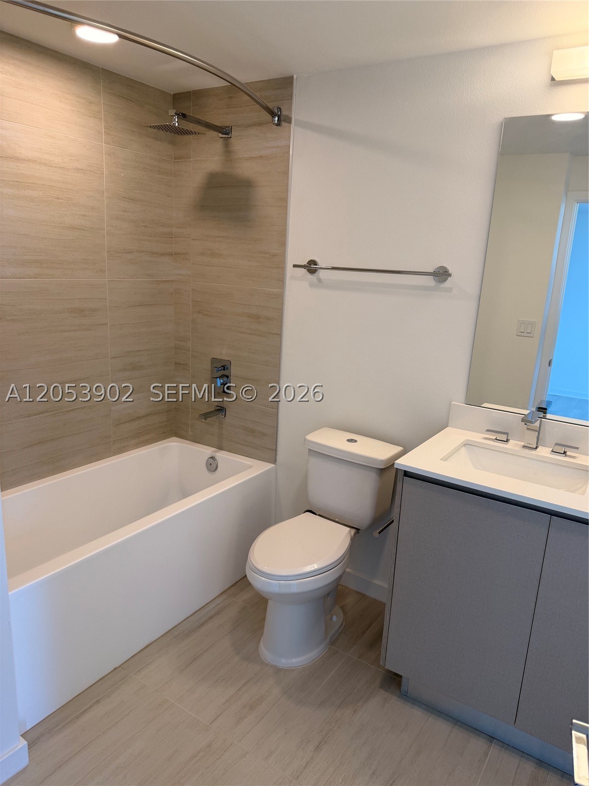 MILLENIA PARK - Residential Lease