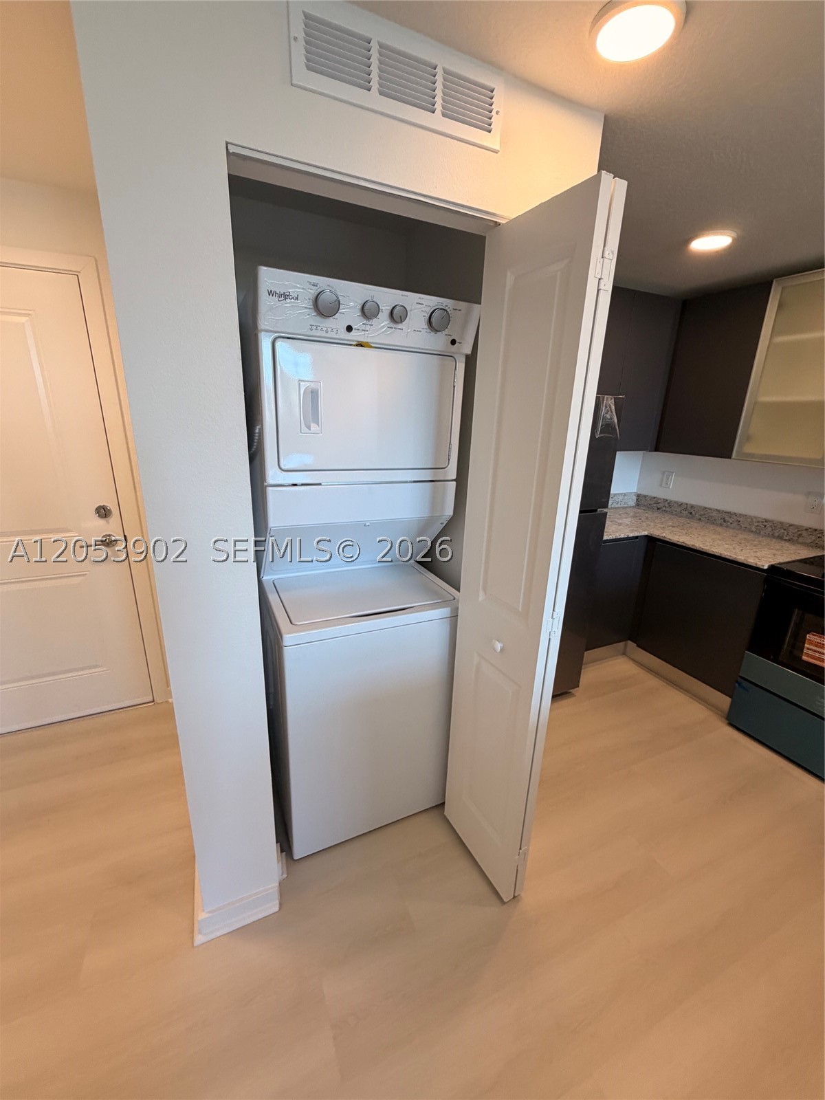 MILLENIA PARK - Residential Lease